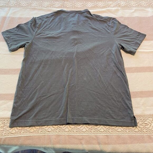 Duluth Trading Co Gray 3 Button Short Sleeve Shirt - Picture 2 of 8